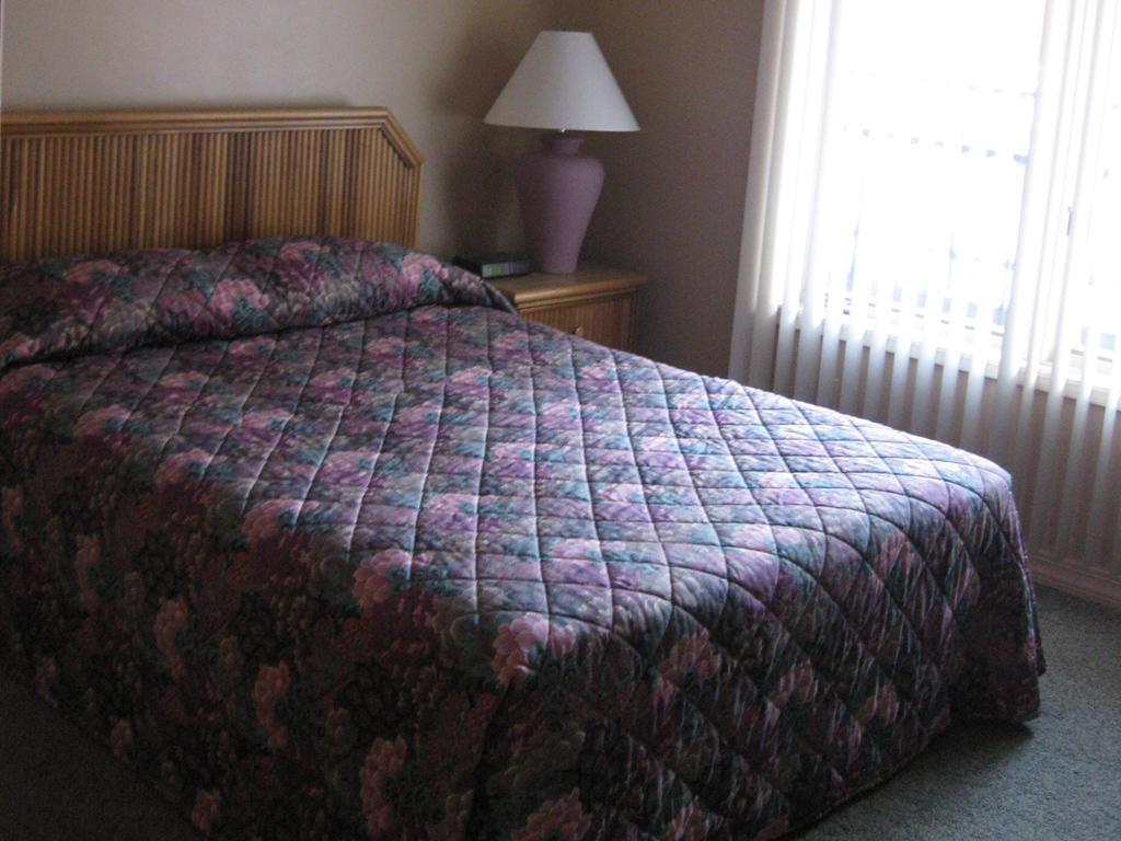 Roark Vacation Resort Branson Room photo